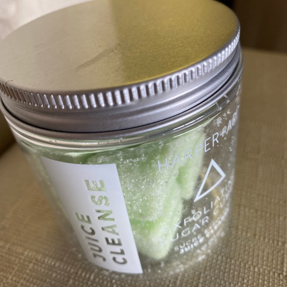 Harper + Ari - Picture 4 of 4